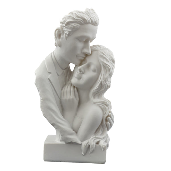 Wedding Favor Couple Hug Statue